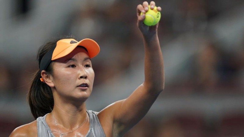 Australian Open: Navratilova blasts Peng Shuai Tee shirts restriction