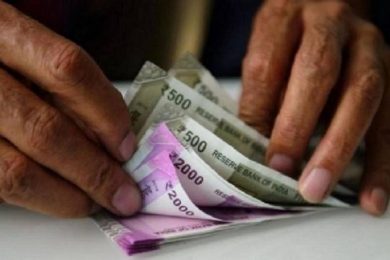 Indian rupee plunges against UAE dirham as dollar demand expands amid Russia-Ukraine stress