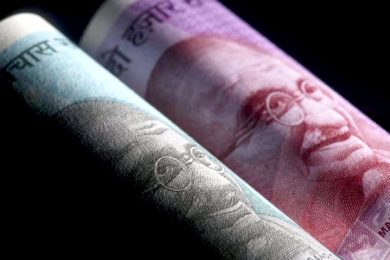 Rupee Hits Lifetime-Low, Tracking Flying Oil Rates And Also Weak Domestic Equities