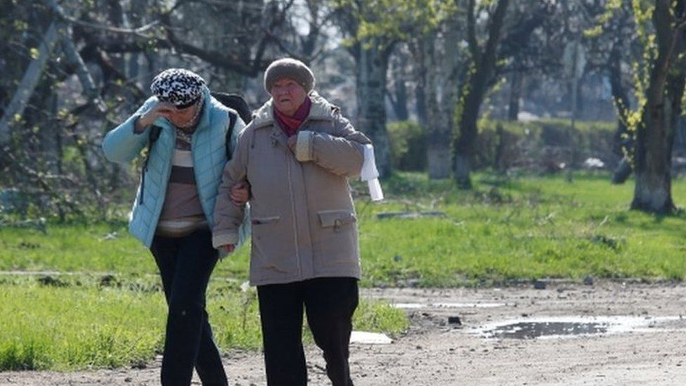 Ukraine round-up: Mariupol civilians stay trapped and also Russian oligarch decries 'massacre'.