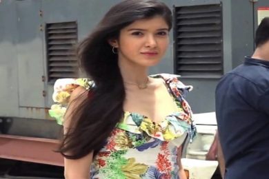 Shanaya Kapoor Proves That Florals In A Stylish Establish Can Be Groundbreaking Indeed