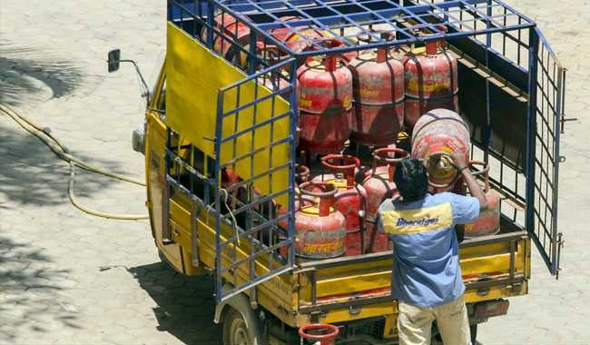 Industrial LPG Cylinder Rate Treked By 250, To Price Over 2,250