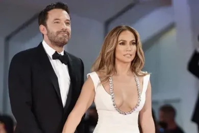 Jennifer Lopez And Also Ben Affleck Are Engaged Again