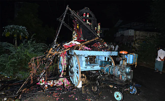 2 Children Amongst 11 Electrocuted In Tamil Nadu Holy Place Chariot Procession