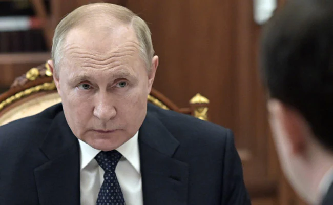 "Can Not Ignore": CIA Alerts Determined Putin Poses Nuclear Hazard