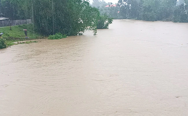 Food Stocks Running Out, Hundreds Await Rescue In Flood-Hit Assam Villages