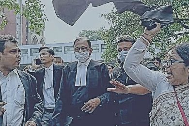 P Chidambaram Heckled After Defending Bengal Federal Government Activity In Court