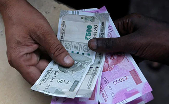 Rupee Breaches 78 Per Dollar For The Very First Time Ever Before As Dollar Reigns Supreme
