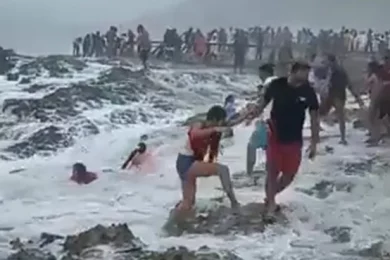 On Camera, Indian Man, 2 Children Swept Away On Oman Beach