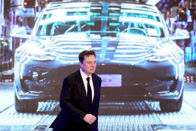 Elon Musk's Tesla Stock Sale Windfall Dwarfs Over Twitter Deal Loss
