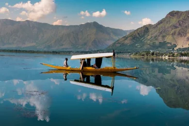 5 Most Beautiful Lakes In North India You Must Visit Right Away!