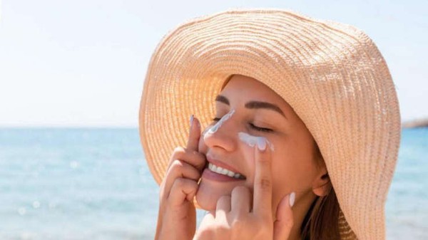 Did you know sunscreen can be worn at night too? Here are the benefits you were unaware of