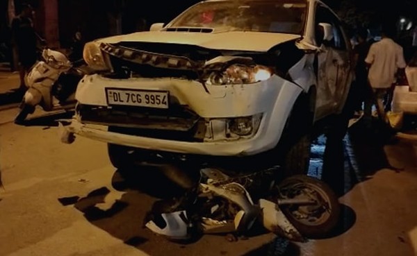 Video: SUV Rams Multiple Vehicles, Drags Man For 100 Metres In Delhi