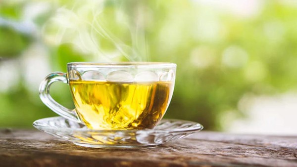 How To Use Green Tea For Strong & Healthy Hair