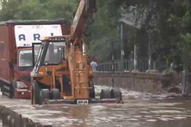 5 Pics: Gurugram Roads Flooded, Schools Shut, Traffic Crawls After Rain
