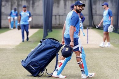 Injury Scare For Rohit Sharma During Practice, Resumes Training Ahead Of T20 World Cup Semi-Final: Report