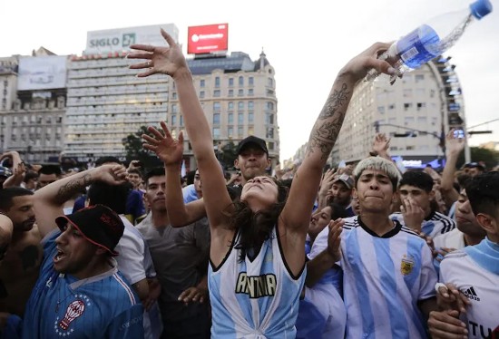 FIFA World Cup Run Temporarily Masks Argentina's Inflation Misery
