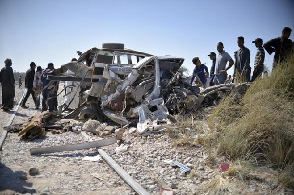Deadly road crash kills 6 in Egypt, including Palestinians