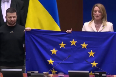 Ukraine war: Zelensky takes fighter jet bid to EU leaders