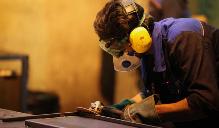 The 10 Highest-Paying Blue-Collar Jobs Thriving in 2025