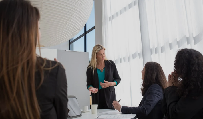 8 Powerful Tools to Build Your Business in Under an Hour