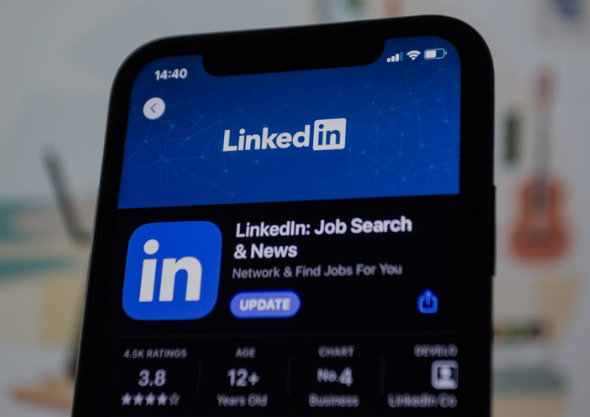 Posting on LinkedIn Feels Awkward? Keep These 8 Tips in Mind