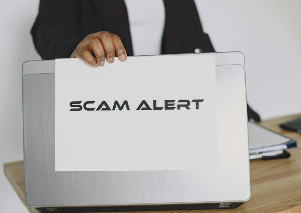 10 Practical Ways Businesses Can Help Customers Fight Fraud and Scams